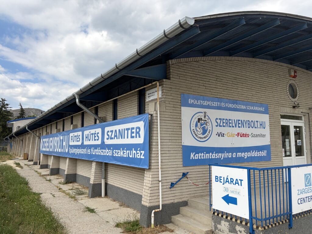 Szerelvénybolt’s Budaörs Store